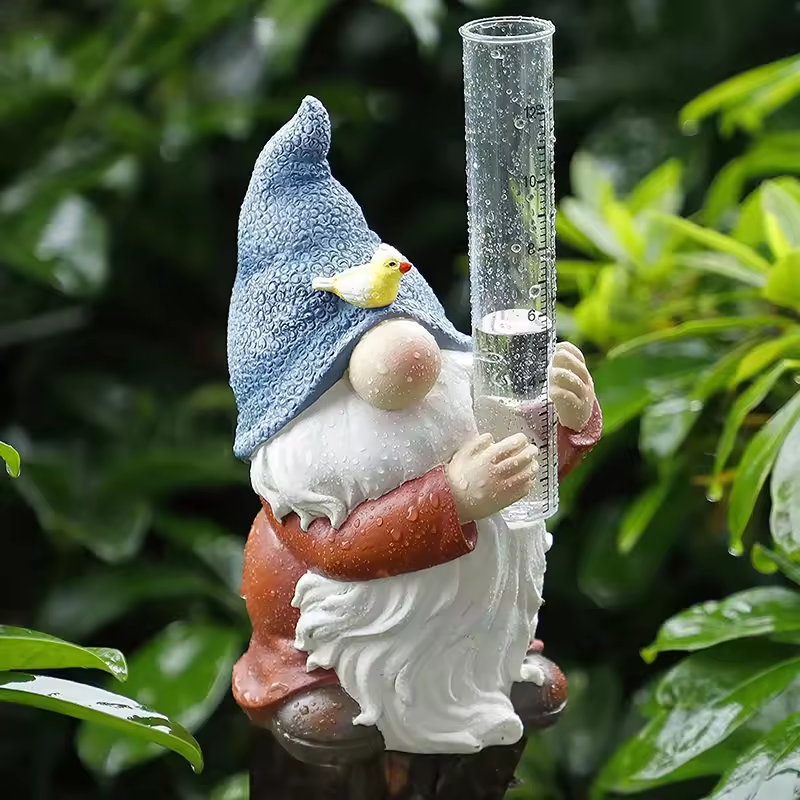 Soraya - Dealbhán Gairdín Gnome Mealltach le Tomhas Báistí Déanta as Rísín do Maisiú Gairdín Draíochta