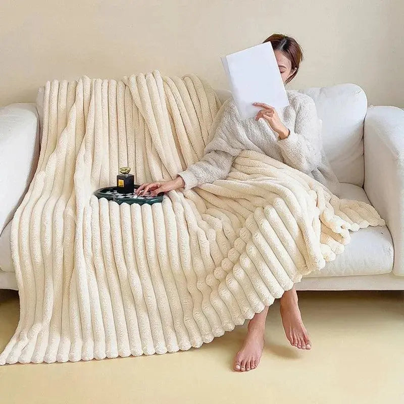 Blaincéad Fleece An-Compordach Luxe An-Éadrom le Faux Sheepskin Ardchaighdeáin do Chroíthe Te agus Atmaisféar Teolaí