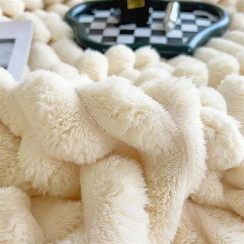 Blaincéad Fleece An-Compordach Luxe An-Éadrom le Faux Sheepskin Ardchaighdeáin do Chroíthe Te agus Atmaisféar Teolaí