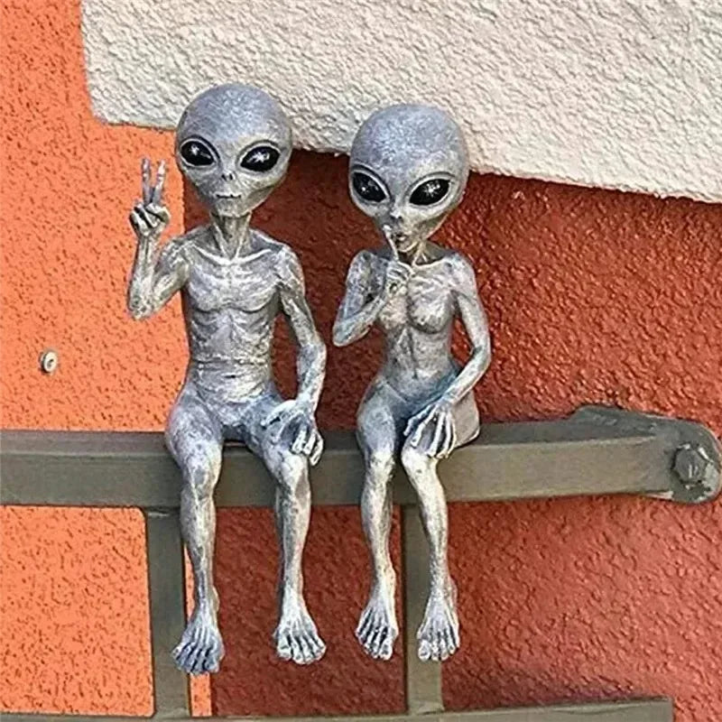 Aethra - Íomhá Ríomhaire Eachtrannach Mistéireach le UFO do Maisiú Gairdín Uathúil