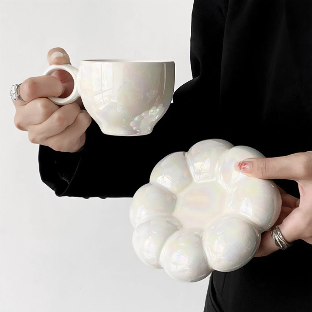 Mug Grianbhuí Galánta le Patrún Bláthanna Foirfe do Bricfeasta Álainn