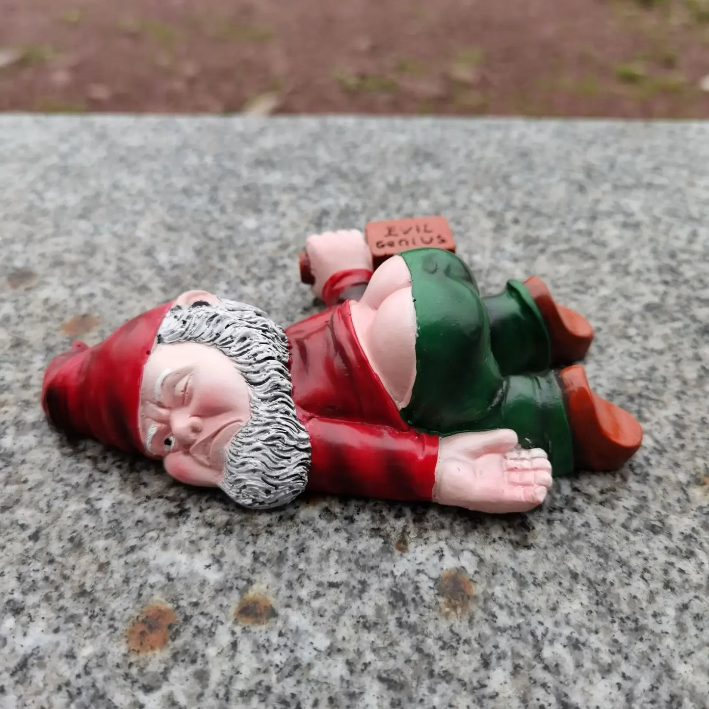 Talaria - Gnome Gairdín Drunk Greannmhar Déanta as Rísín Frithsheasmhach don Aeráid le haghaidh Úsáide Inmheánach agus Amuigh, Foirfe le haghaidh Gáire agus Maisiúchán