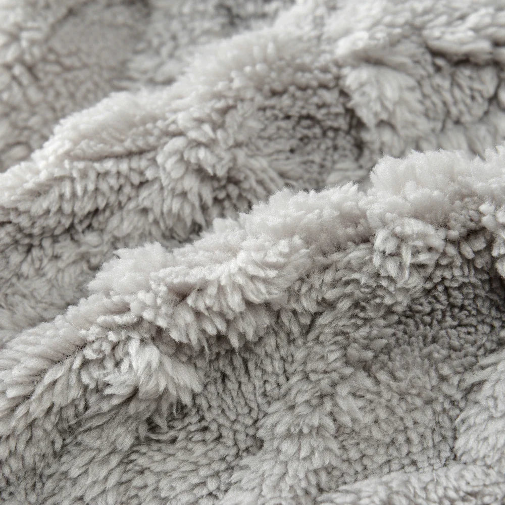 Cóta Geimhridh Luxe do Mhadraí agus Cait le haghaidh Teas agus Compord Uachtarach